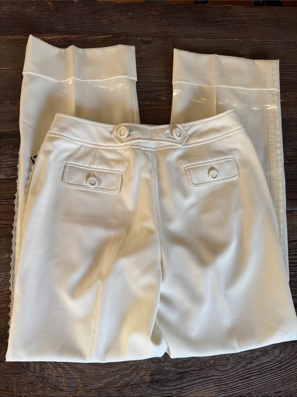 Larry Levine ivory stretch wide leg cuffed lace trimmed trousers NWT size 8 - Picture 8 of 13
